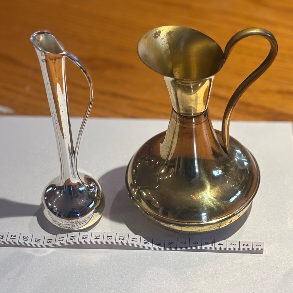 Married Set of 2 Gold- and Silver-Tone Pitcher-Style Metal Vases - Picture 11 of 12